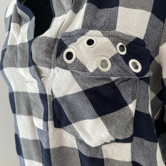 Zara Top with pocket detail size M - Picture 2 of 4